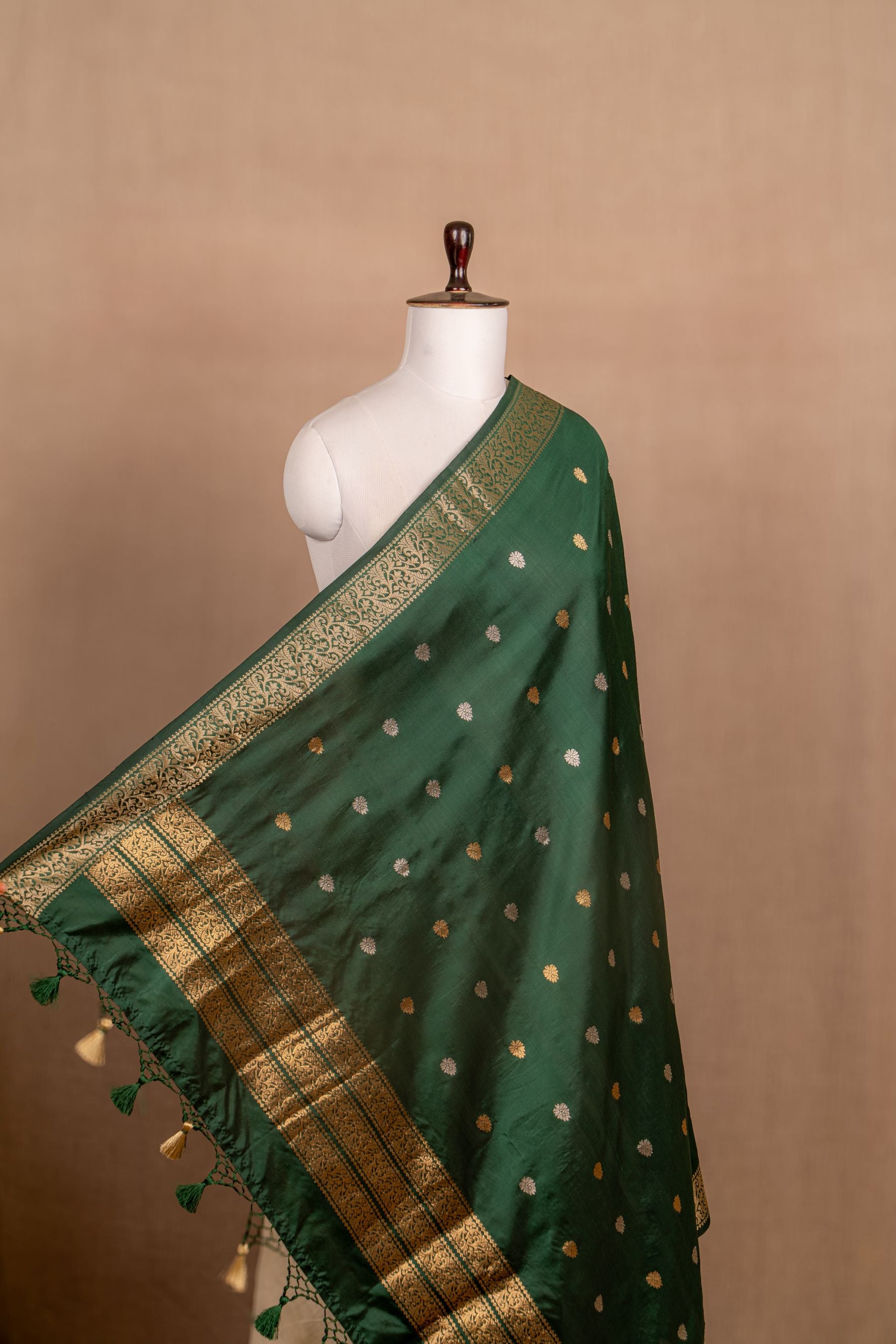 Green Cutwork Buti Pure Silk Handloom
