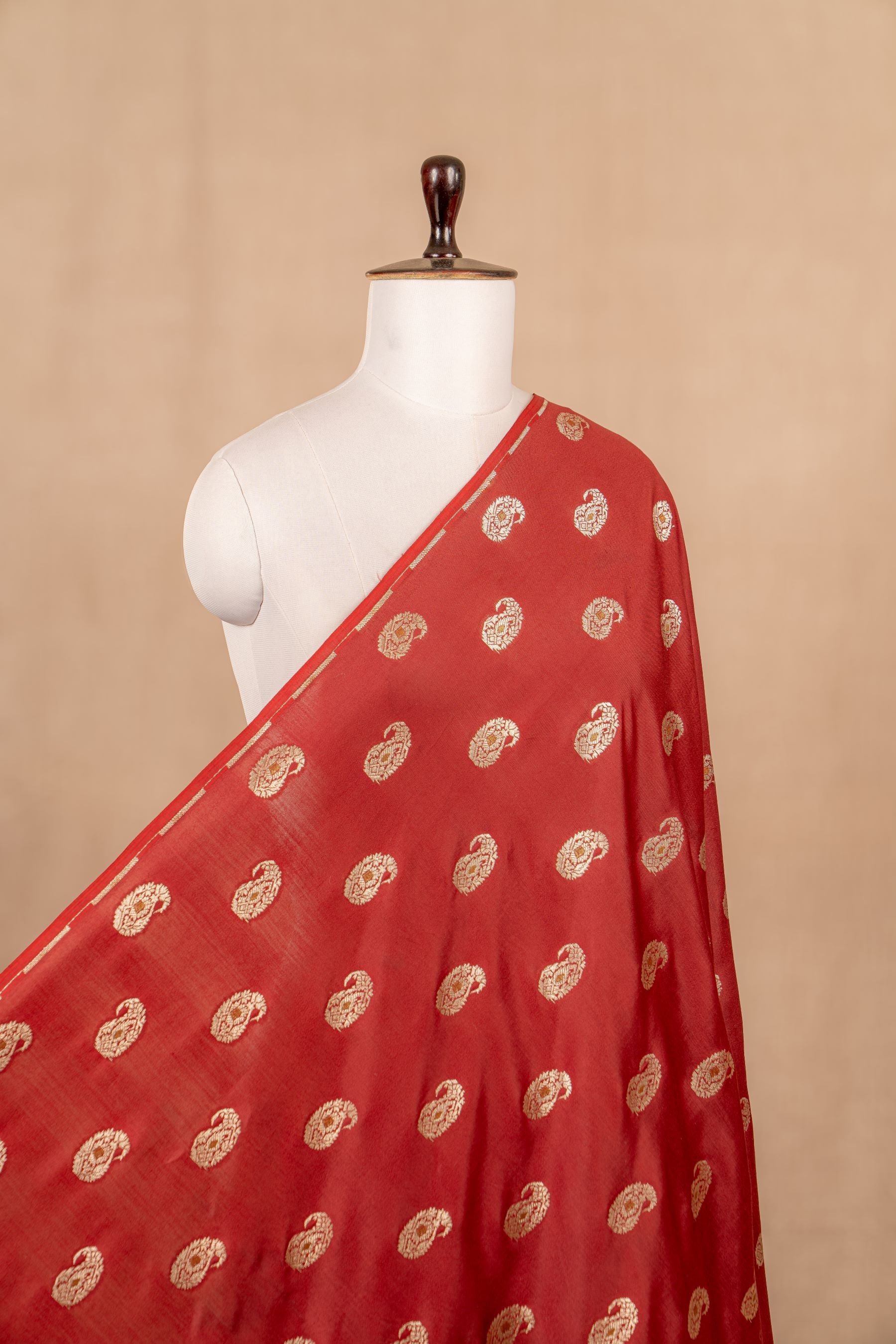 Maroon Cutwork Buti Mulberry Silk Handwoven